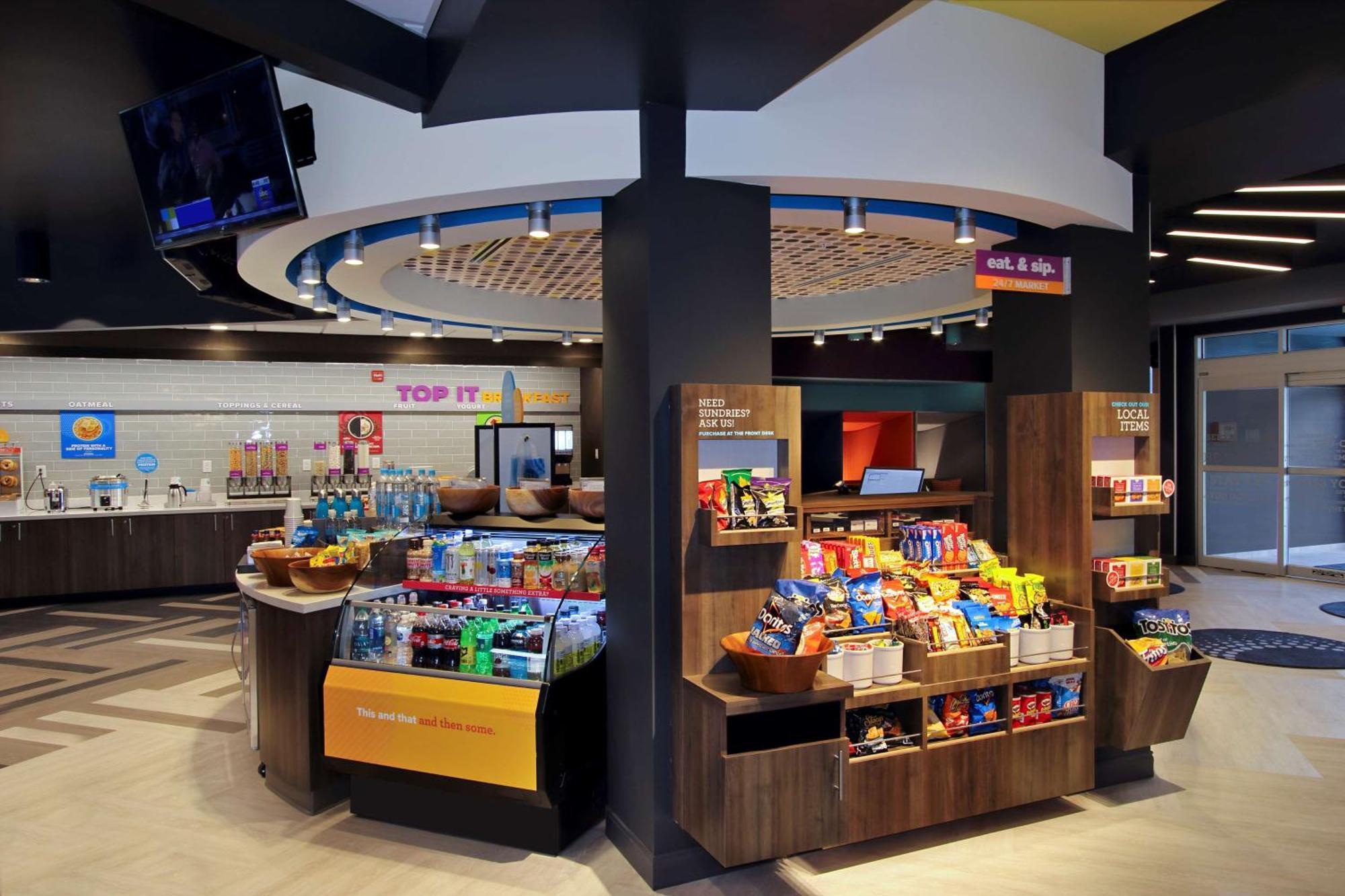 Tru By Hilton Meridian Exterior photo